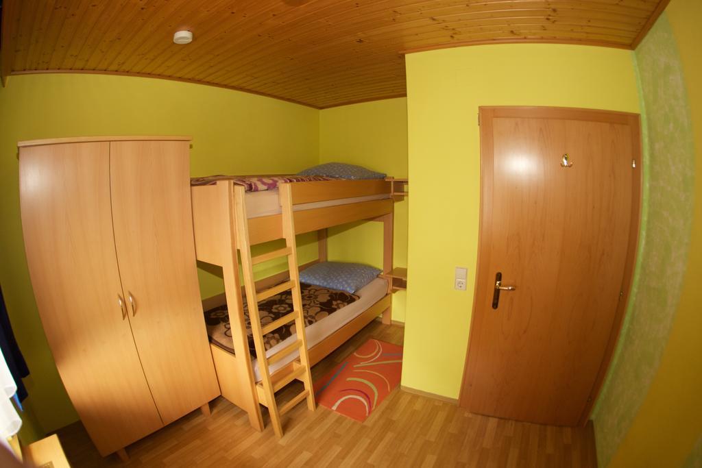 Haus Stoeffler Lejlighed Reisach Værelse billede