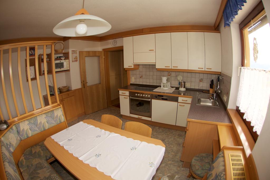 Haus Stoeffler Lejlighed Reisach Værelse billede